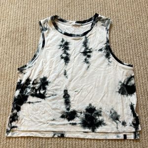 Lululemon crop tank